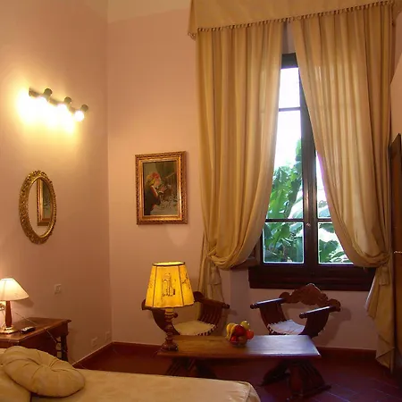 Coco Places Panerai, Centro Storico بيت ضيافة 2*